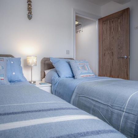 Ramsey Apartment - 2 Bedroom Apartment - Tenby Dış mekan fotoğraf